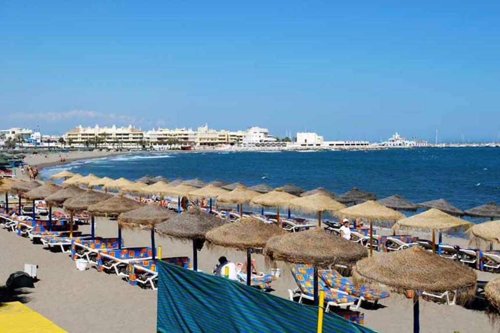 Apartamento Apartamento junto al mar en Puerto Marina Benalmádena Exterior foto